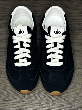 Alo Yoga Sunset Sneakers NWOB SIZE W9.5